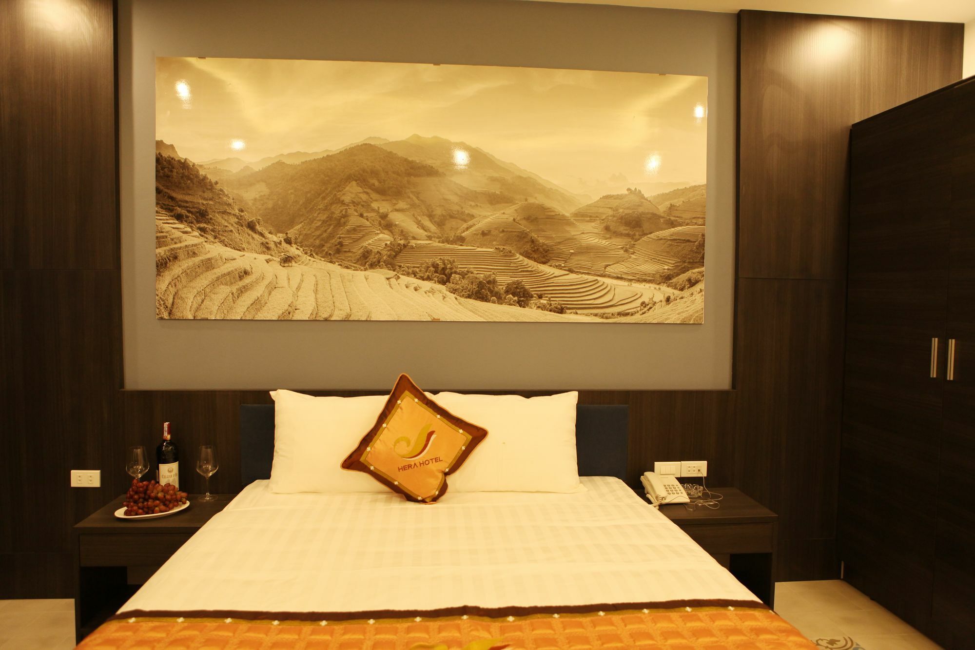 Hera Ha Long Hotel Exterior photo